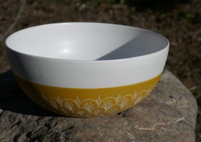 Bol frise basse jaune et motifs